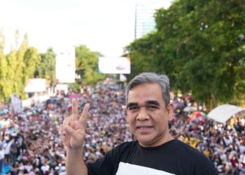 Puluhan Ribu Masyarakat Sulsel Hadiri Jalan Sehat Bersama Cawapres Gibran