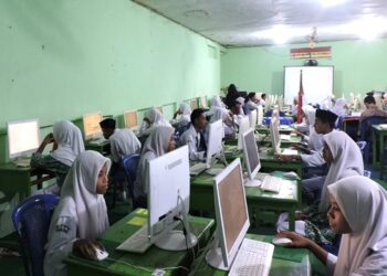 50 Siswa MAN Flores Timur Ikut ANBK 2024